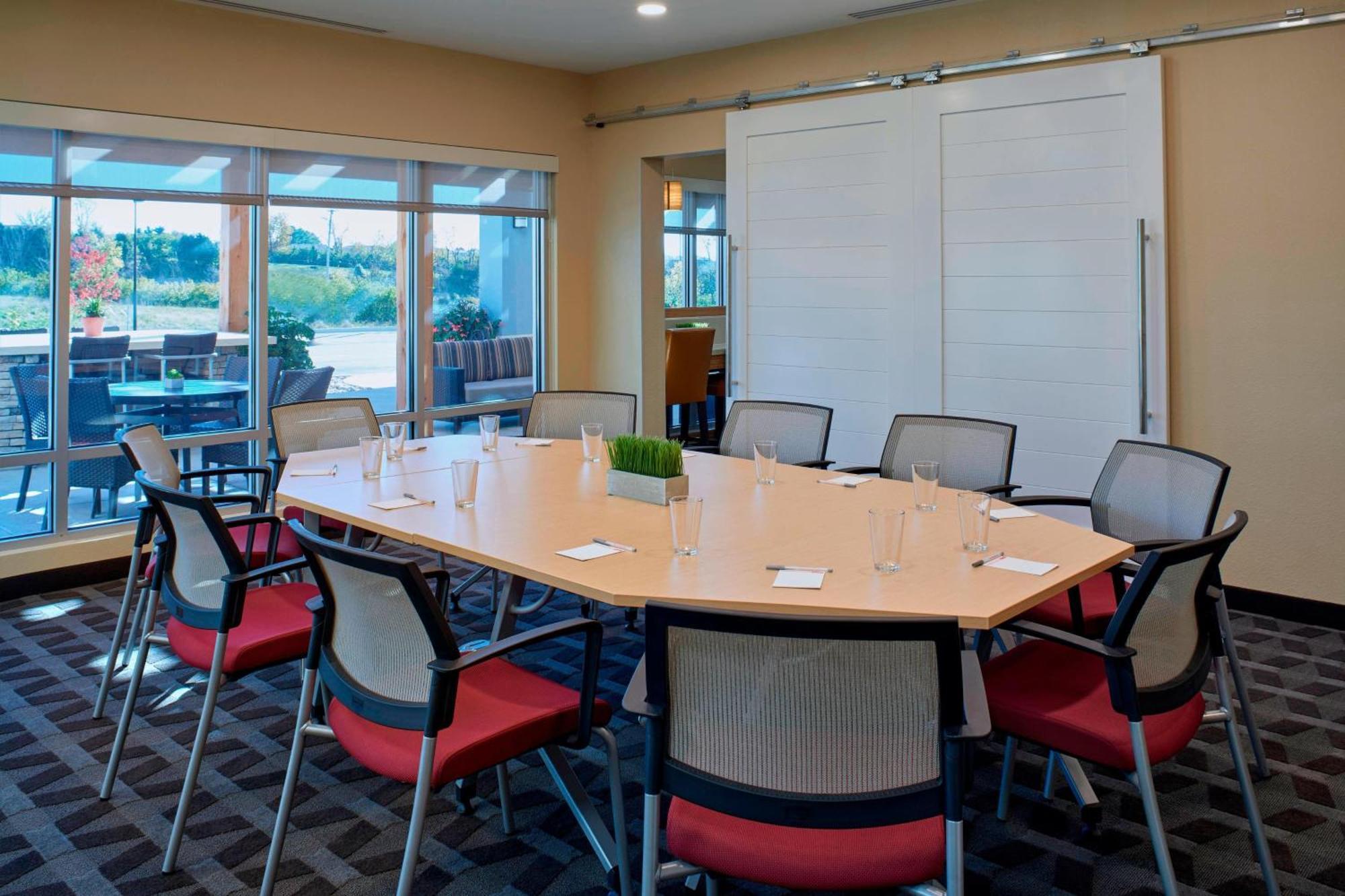 Towneplace Suites By Marriott Richmond Esterno foto